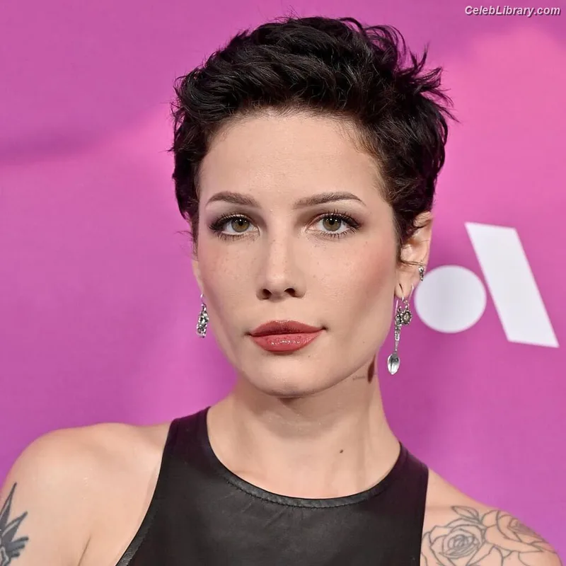 Halsey photo 18 of 1182