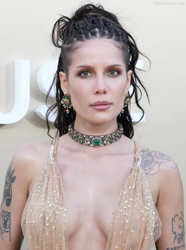 Halsey photo 5 of 1182