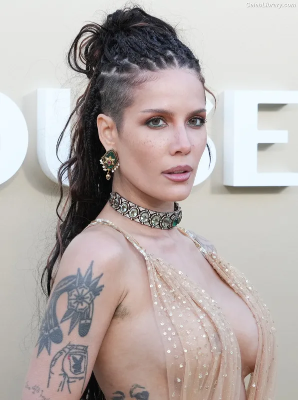 Halsey photo 9 of 1182