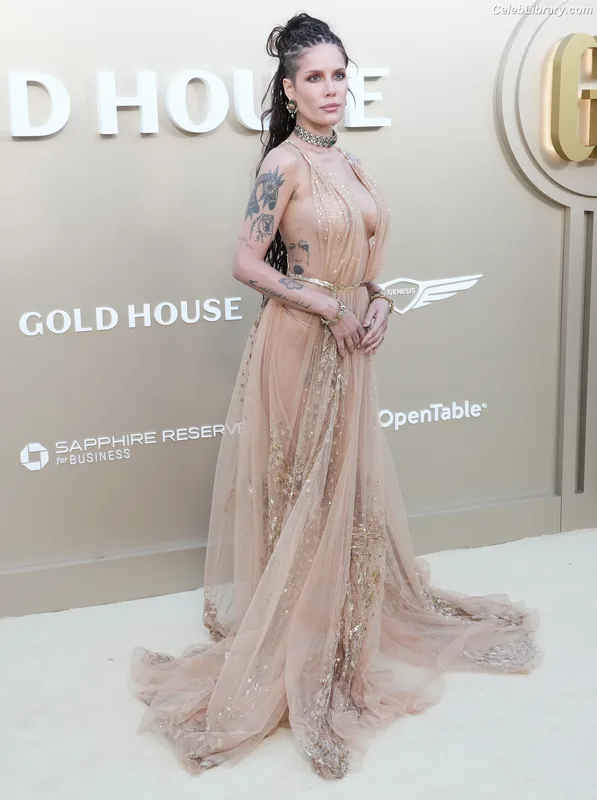 Halsey photo 12 of 1182
