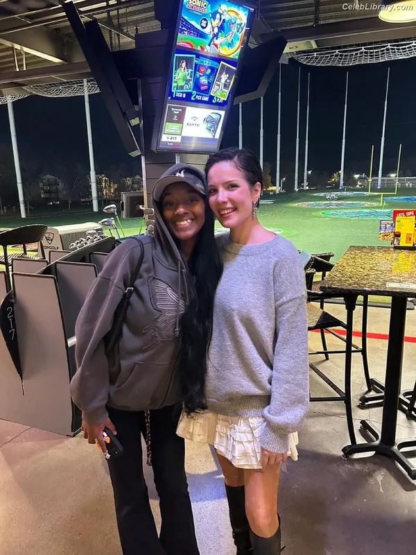 Halsey photo 4 of 1182