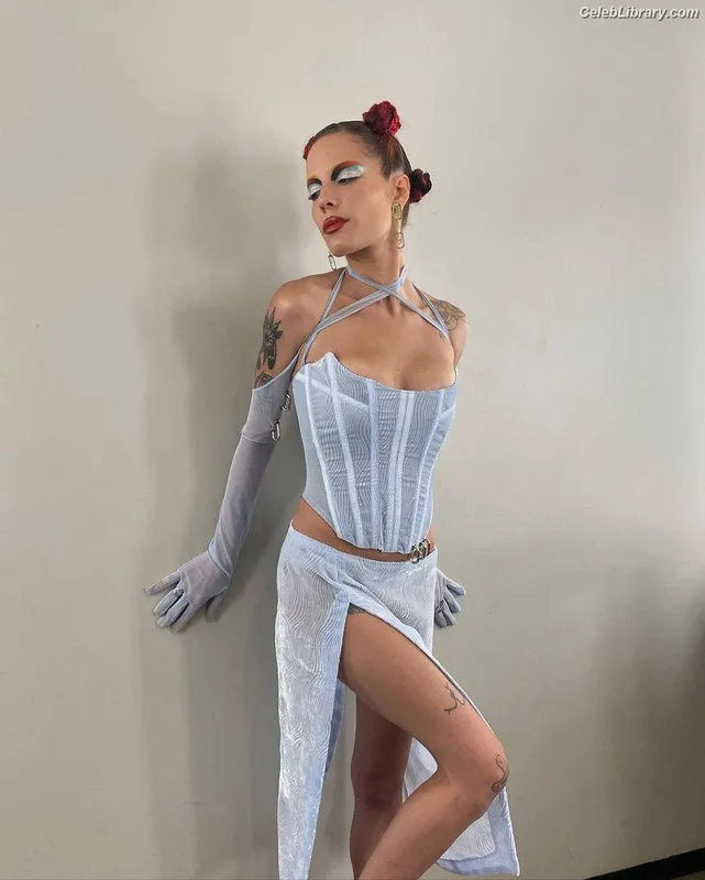 Halsey photo 13 of 1182