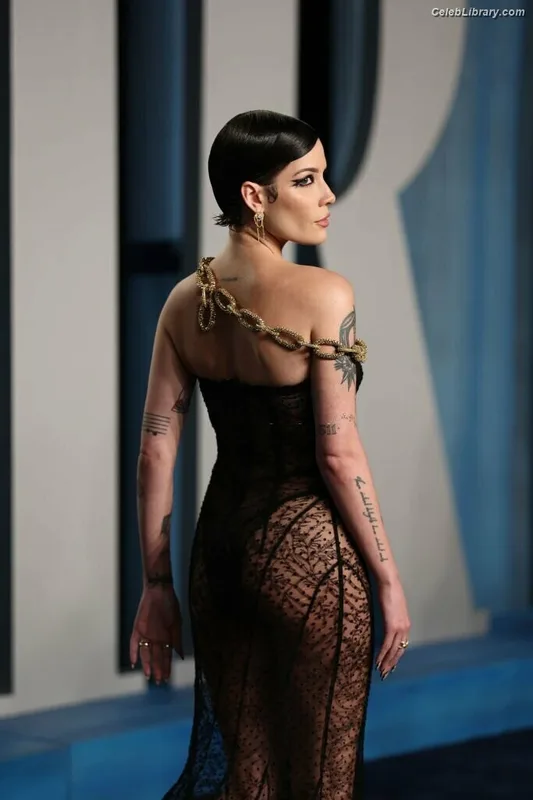 Halsey photo 18 of 1182