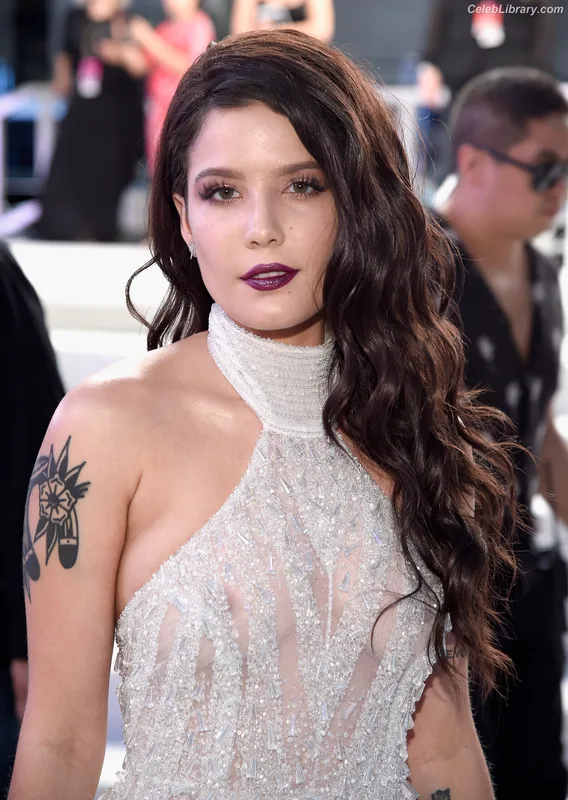 Halsey photo 21 of 1182
