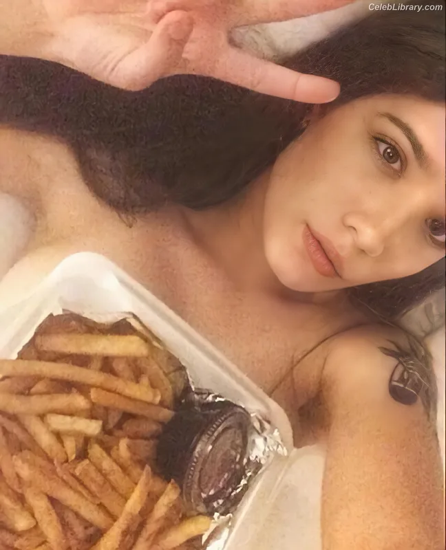 Halsey photo 1 of 1182