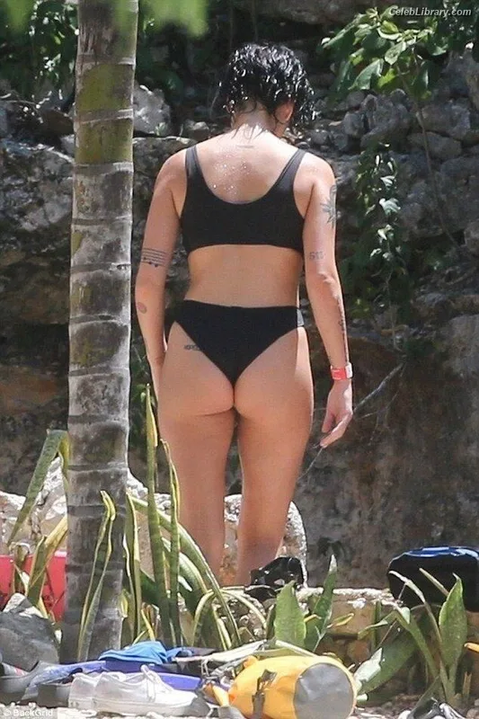 Halsey photo 13 of 1182