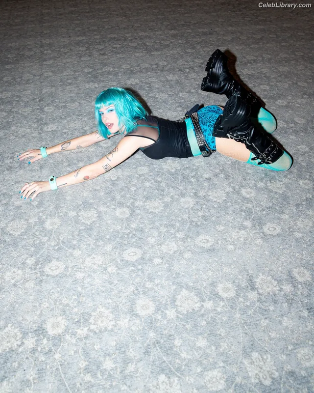 Halsey photo 13 of 1182