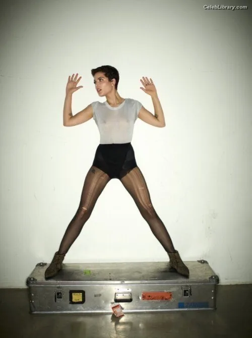 Halsey photo 10 of 1182