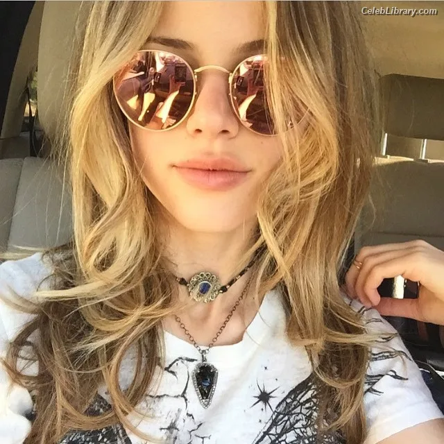 Halston Sage photo 13 of 284