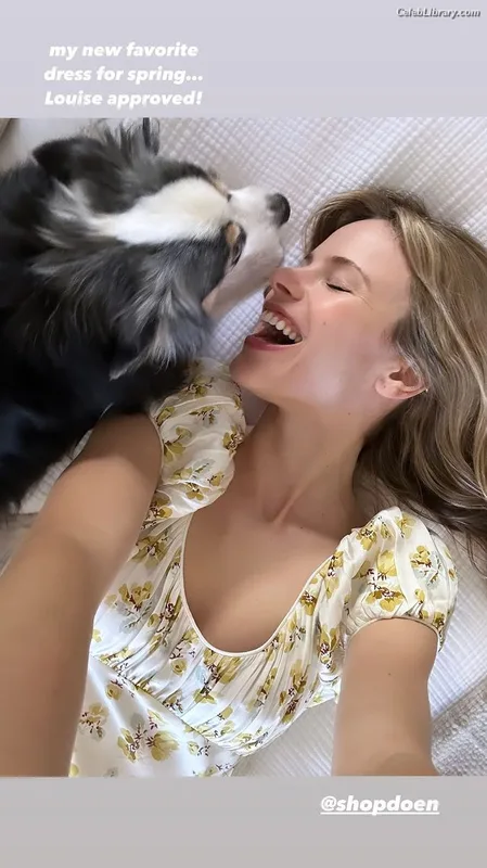 Halston Sage photo 24 of 284