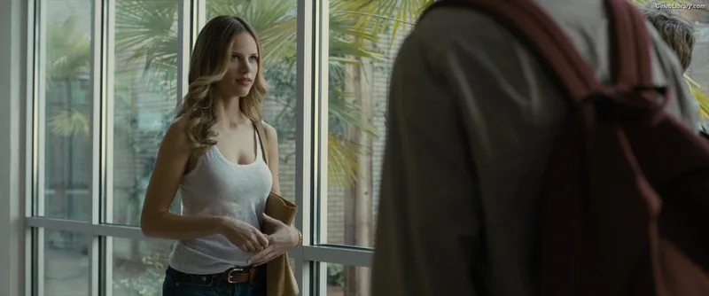 Halston Sage photo 13 of 284