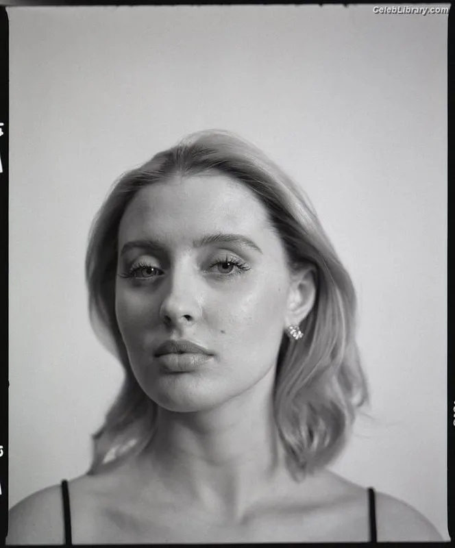 Hanna Larsson photo 6 of 9
