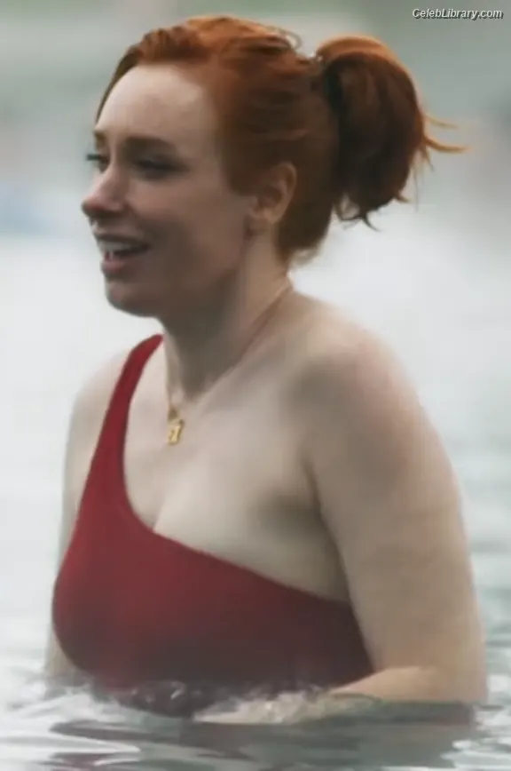 Hannah Fry photo 13 of 36