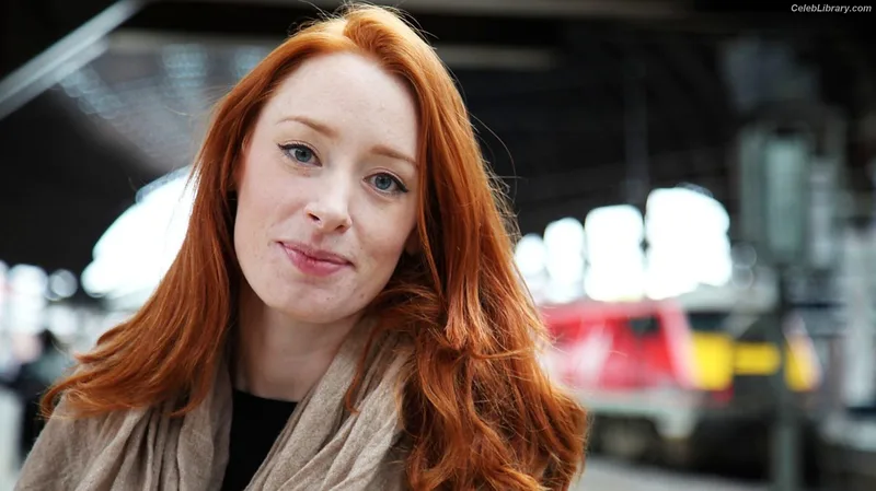 Hannah Fry photo 1 of 37