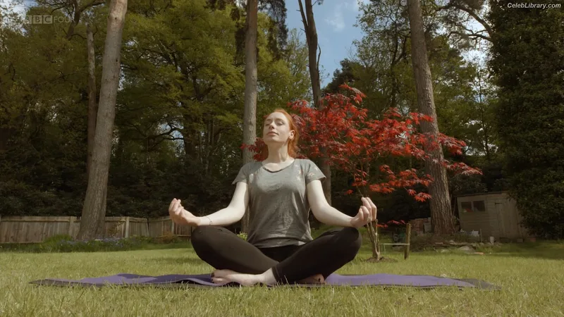 Hannah Fry photo 8 of 37