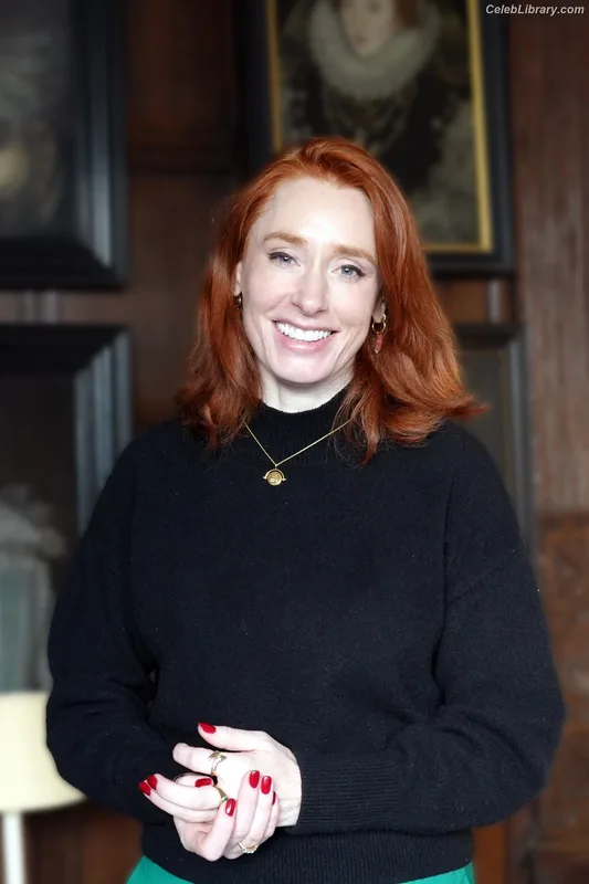 Hannah Fry photo 15 of 37