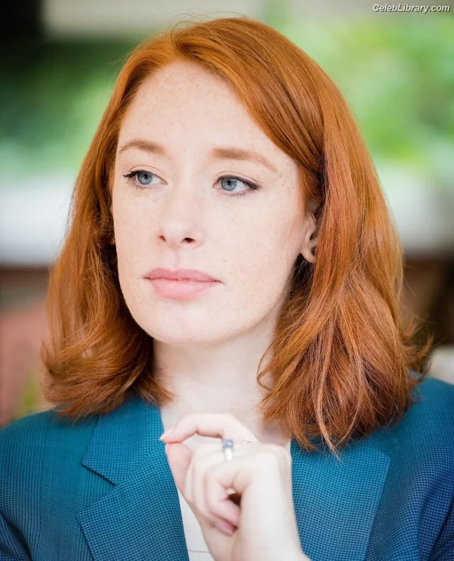 Hannah Fry photo 16 of 37
