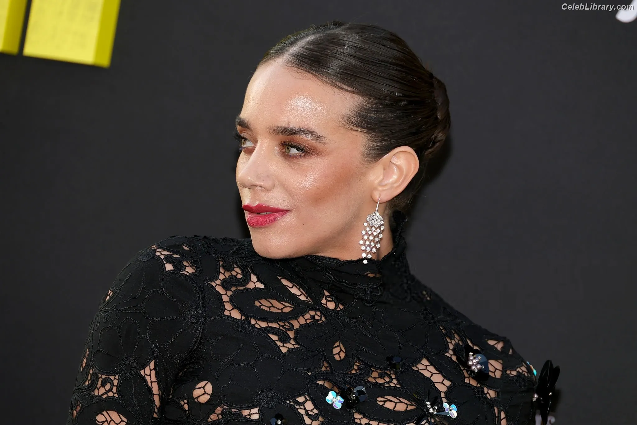 Hannah John-Kamen photo 8 of 504