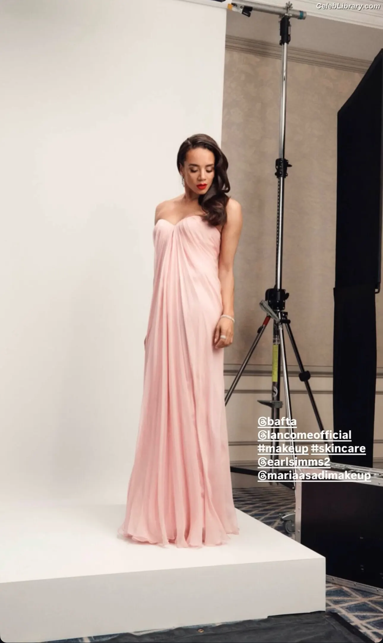 Hannah John-Kamen photo 9 of 504
