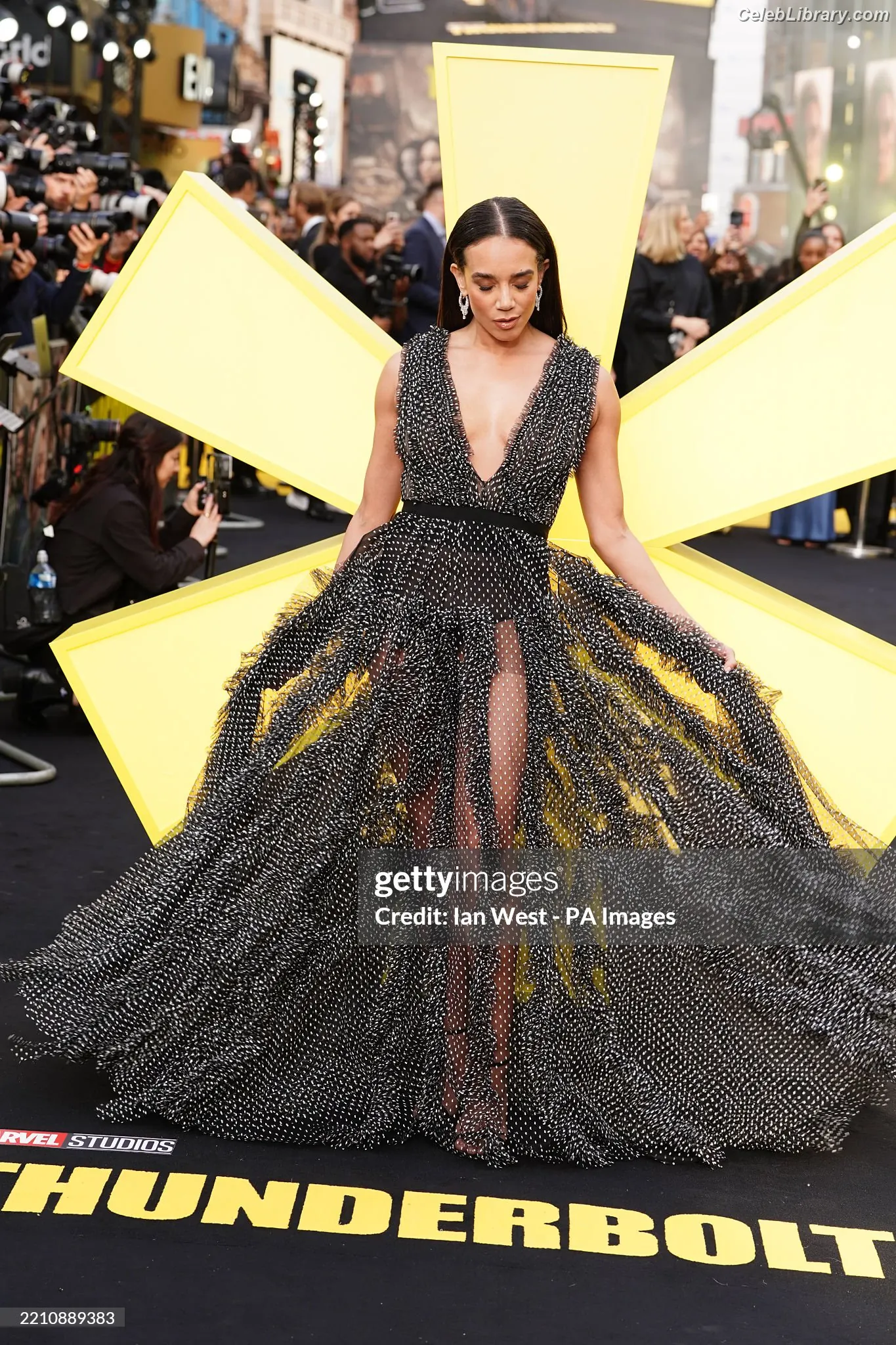 Hannah John-Kamen photo 11 of 504