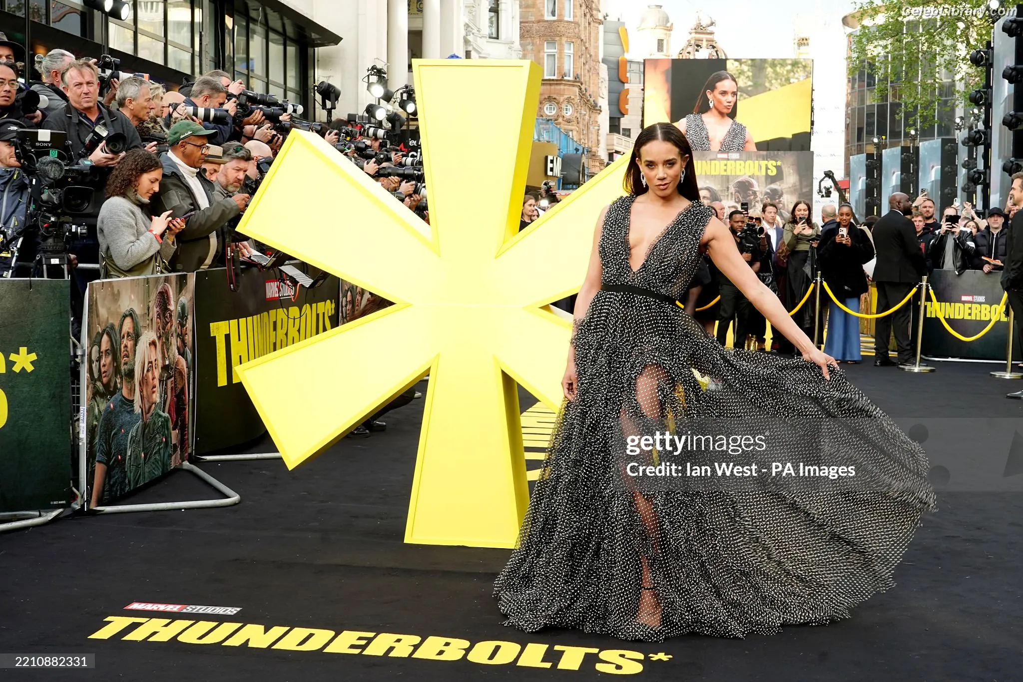 Hannah John-Kamen photo 4 of 504