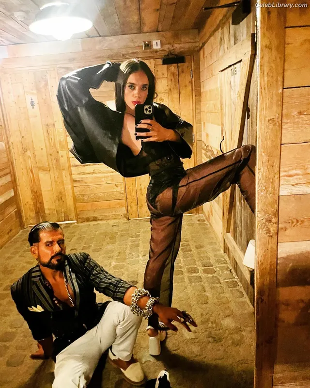 Hannah John-Kamen photo 9 of 505