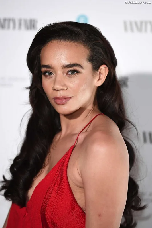 Hannah John-Kamen photo 20 of 505