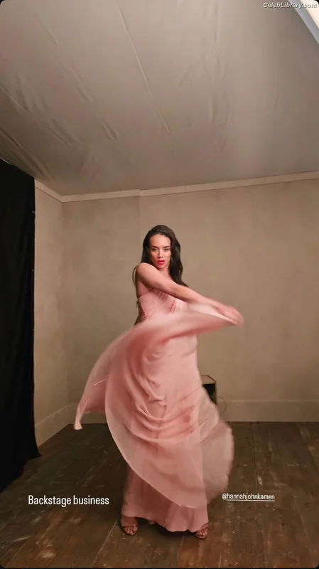 Hannah John-Kamen photo 7 of 505