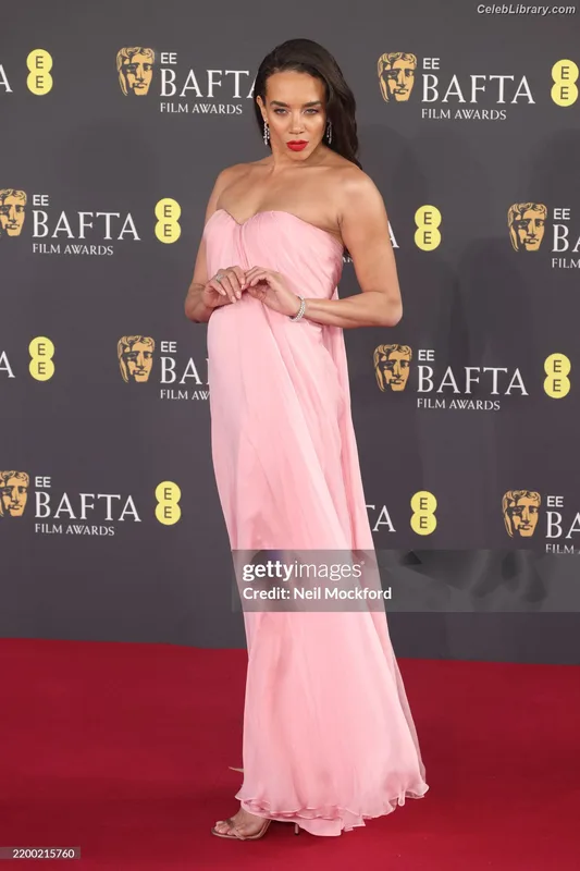 Hannah John-Kamen photo 13 of 505