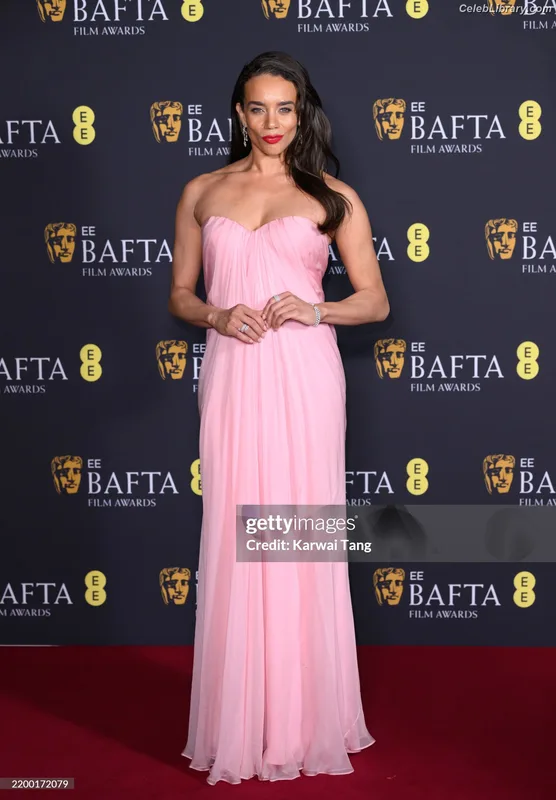 Hannah John-Kamen photo 2 of 505