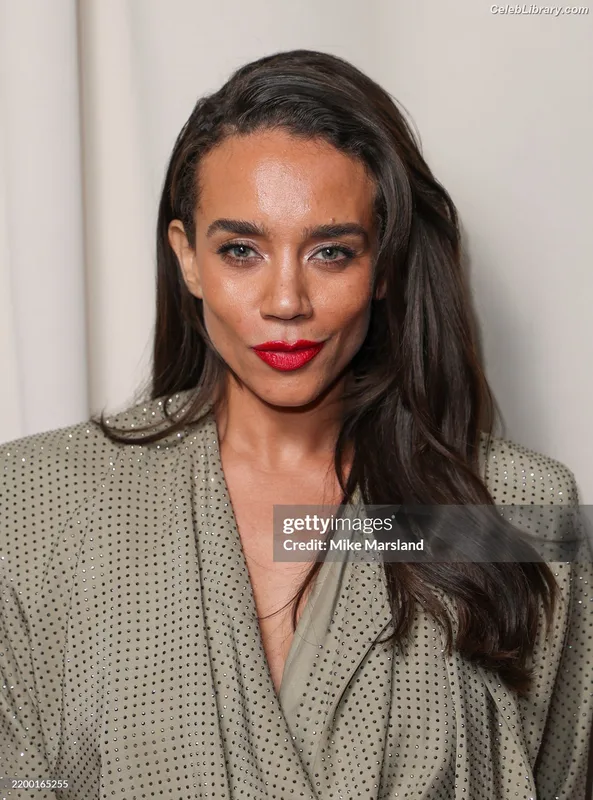 Hannah John-Kamen photo 4 of 505