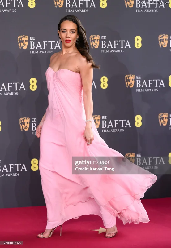 Hannah John-Kamen photo 11 of 505