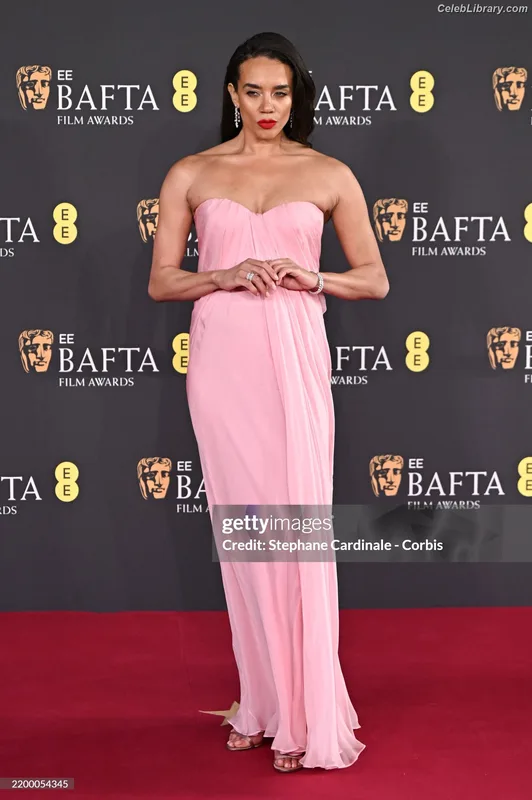 Hannah John-Kamen photo 9 of 505
