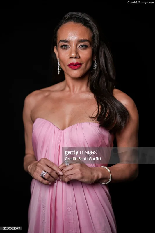 Hannah John-Kamen photo 18 of 505