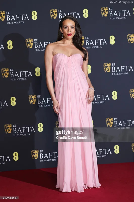 Hannah John-Kamen photo 6 of 505