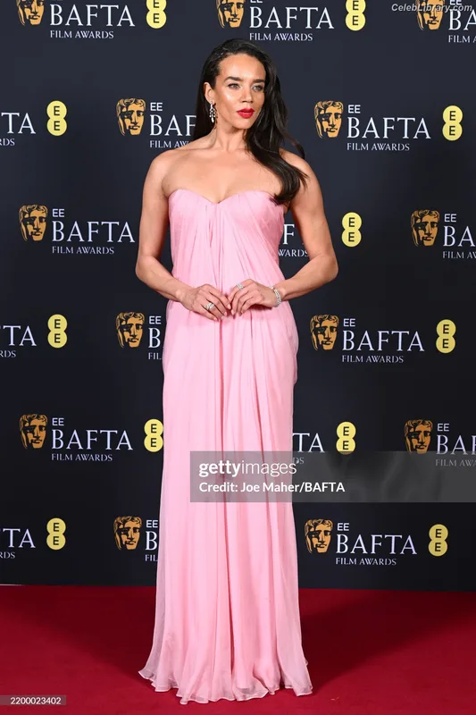 Hannah John-Kamen photo 7 of 505