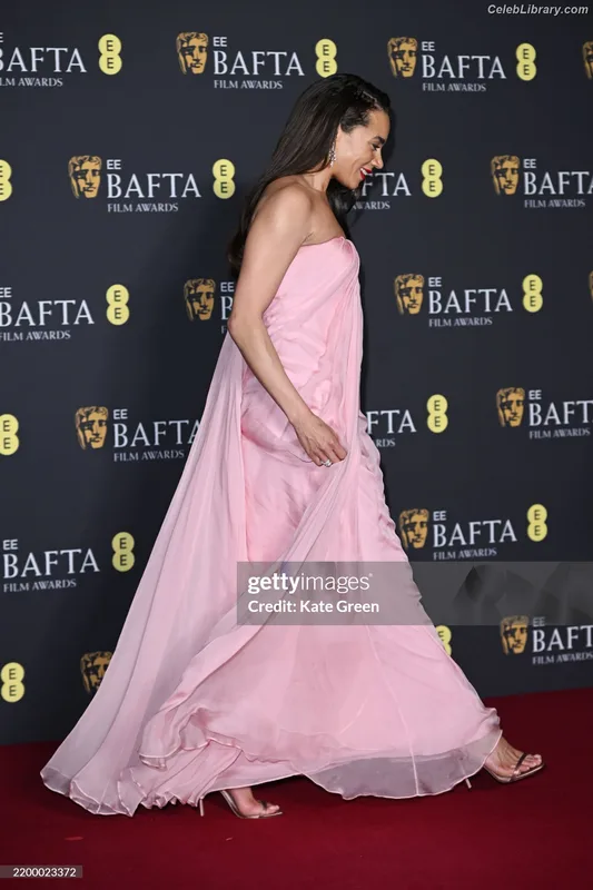 Hannah John-Kamen photo 8 of 505