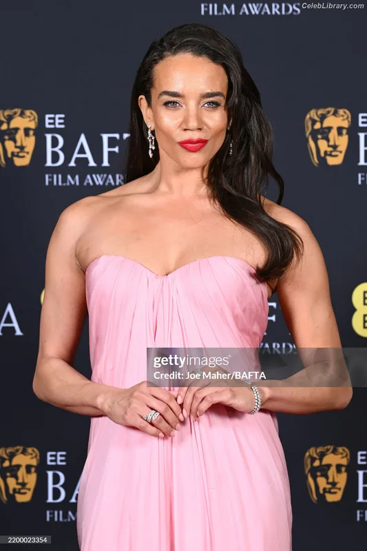 Hannah John-Kamen photo 9 of 505