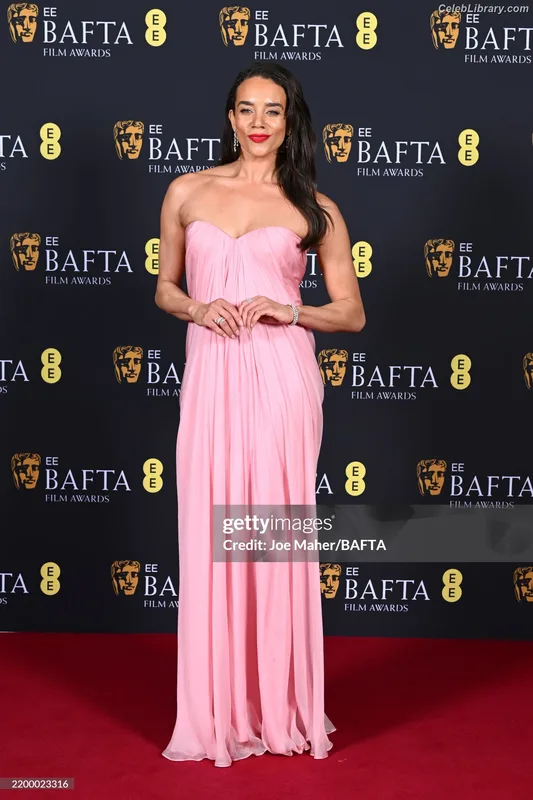 Hannah John-Kamen photo 18 of 505