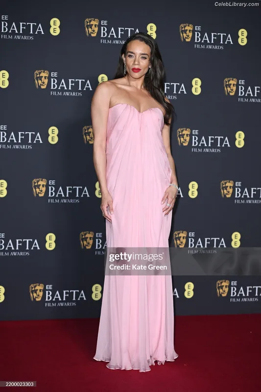 Hannah John-Kamen photo 19 of 505