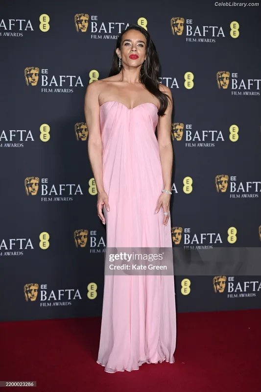 Hannah John-Kamen photo 23 of 505