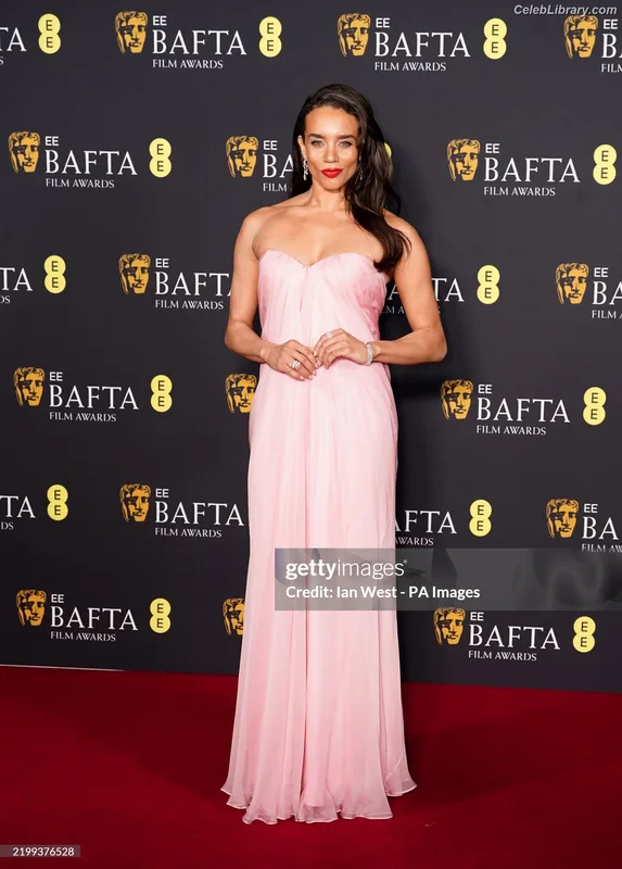 Hannah John-Kamen photo 24 of 505