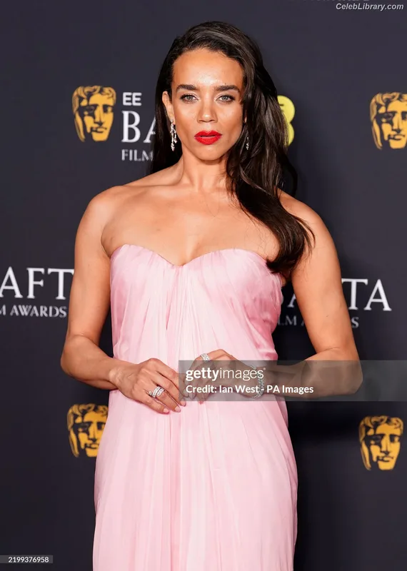 Hannah John-Kamen photo 1 of 505