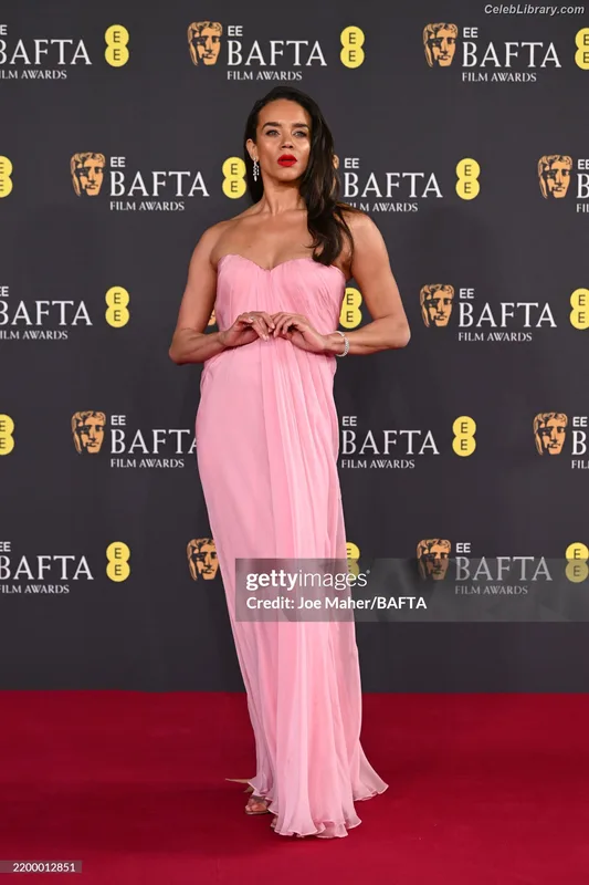 Hannah John-Kamen photo 2 of 505