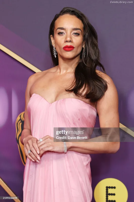 Hannah John-Kamen photo 4 of 505
