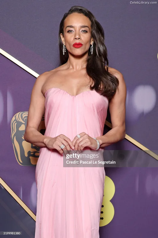 Hannah John-Kamen photo 5 of 505