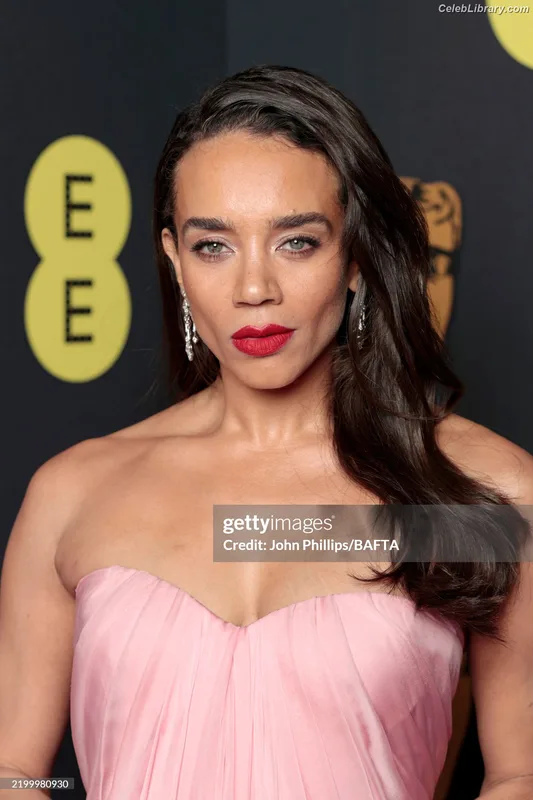 Hannah John-Kamen photo 9 of 505