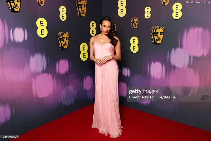 Hannah John-Kamen photo 19 of 505
