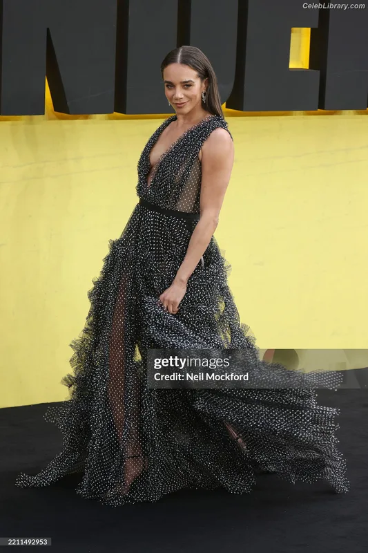 Hannah John-Kamen photo 14 of 505