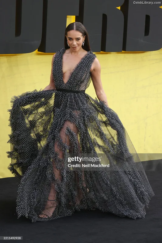 Hannah John-Kamen photo 18 of 505